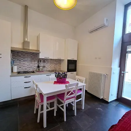 Un Balcone Su Ibla Appartement *