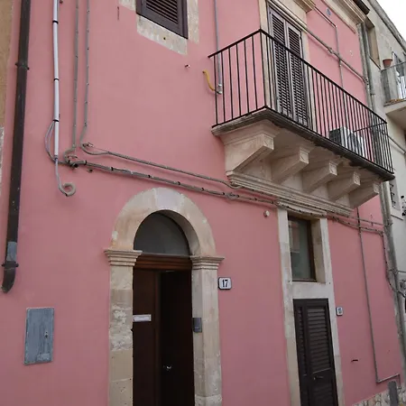 Appartement Un Balcone Su Ibla Ragusa